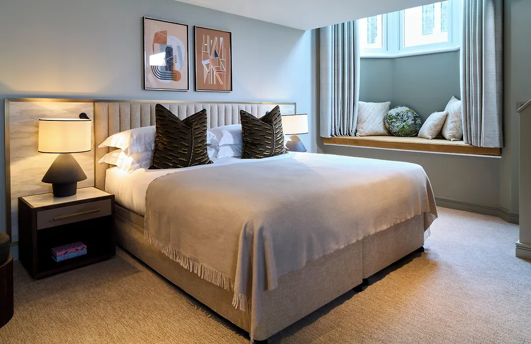 Cheval Phoenix House At Sloane Square-1